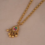 Cute antique gold stone pendant set with earring