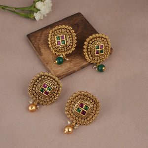Cute antique gold rhombus stone earring