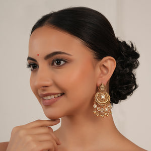 Amazing long antique gold kundan pearl earring