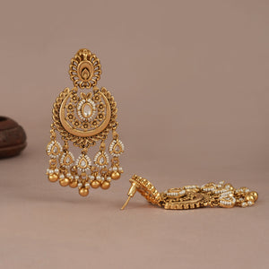 Amazing long antique gold kundan pearl earring