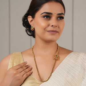 Stunning antique gold side brooch mala necklace set