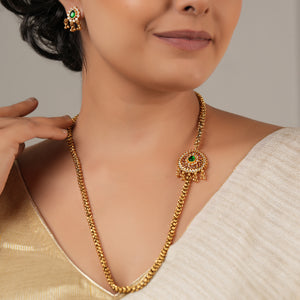 Stunning antique gold side brooch mala necklace set