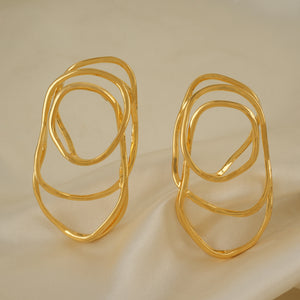 Stunning spiral demi fine gold earring