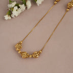 Effortless Elegance Look Minimal Gold Look I  Chain & Stud Earrings Set