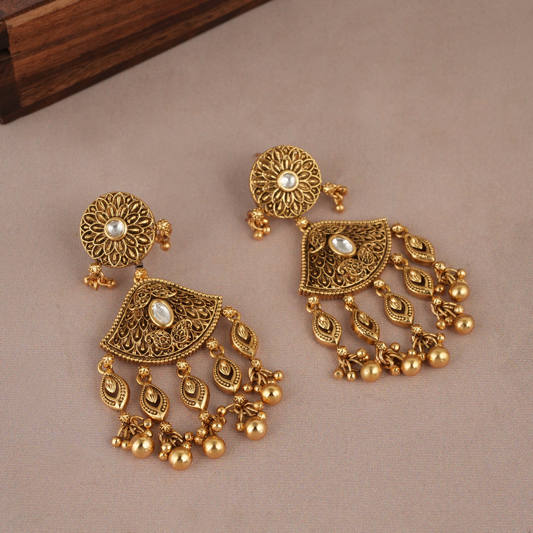 Amazing antique gold necklace set with jhumka earring for women