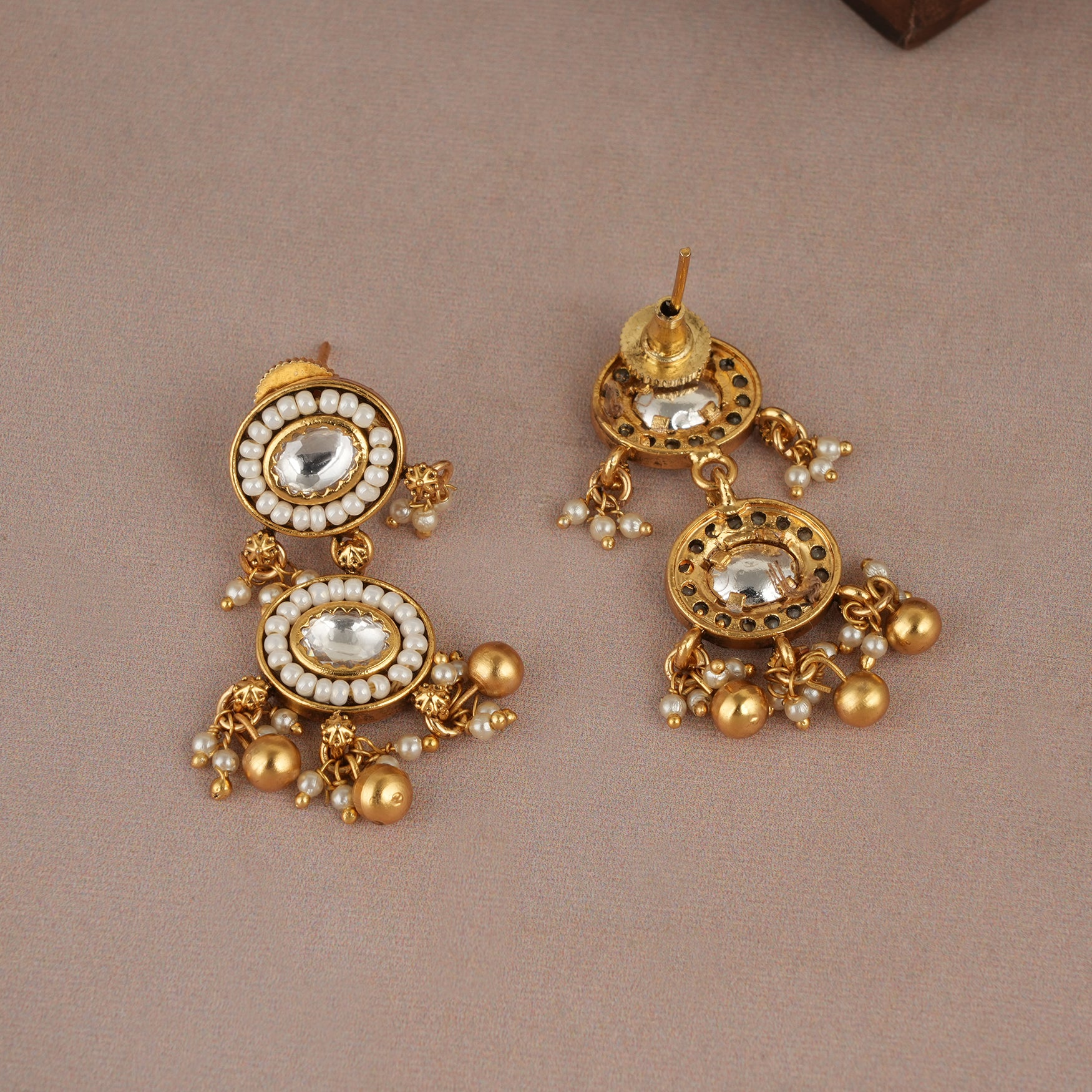 Amazing gold plated single line kundan necklace set