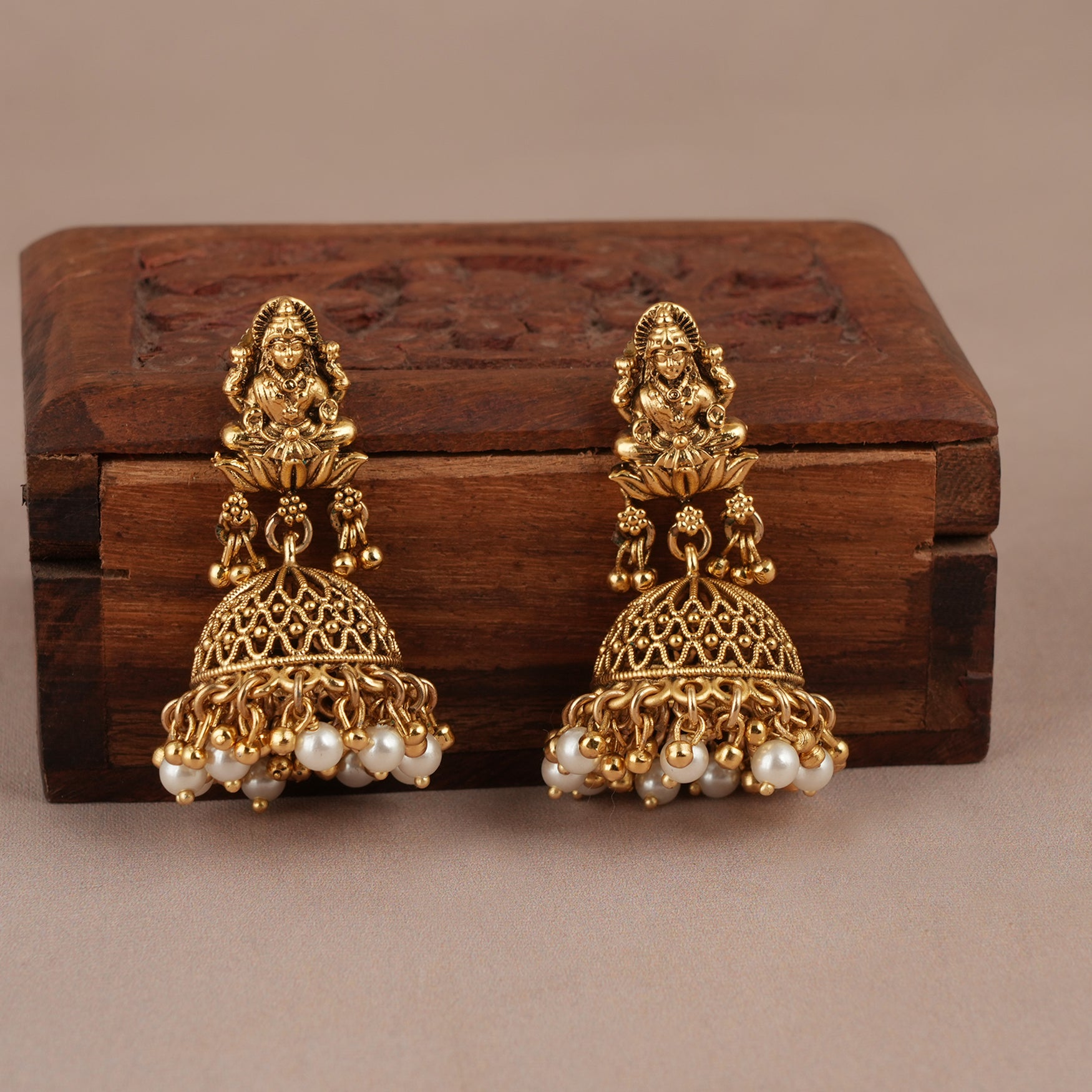 Auspicious antique gold ruby maa lakshmi necklace set | Temple jewellery