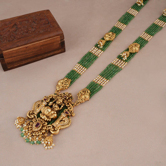 Stunning luxury antique gold ma lakshmi long necklace