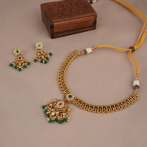 Amazing antique gold kundan stone necklace set