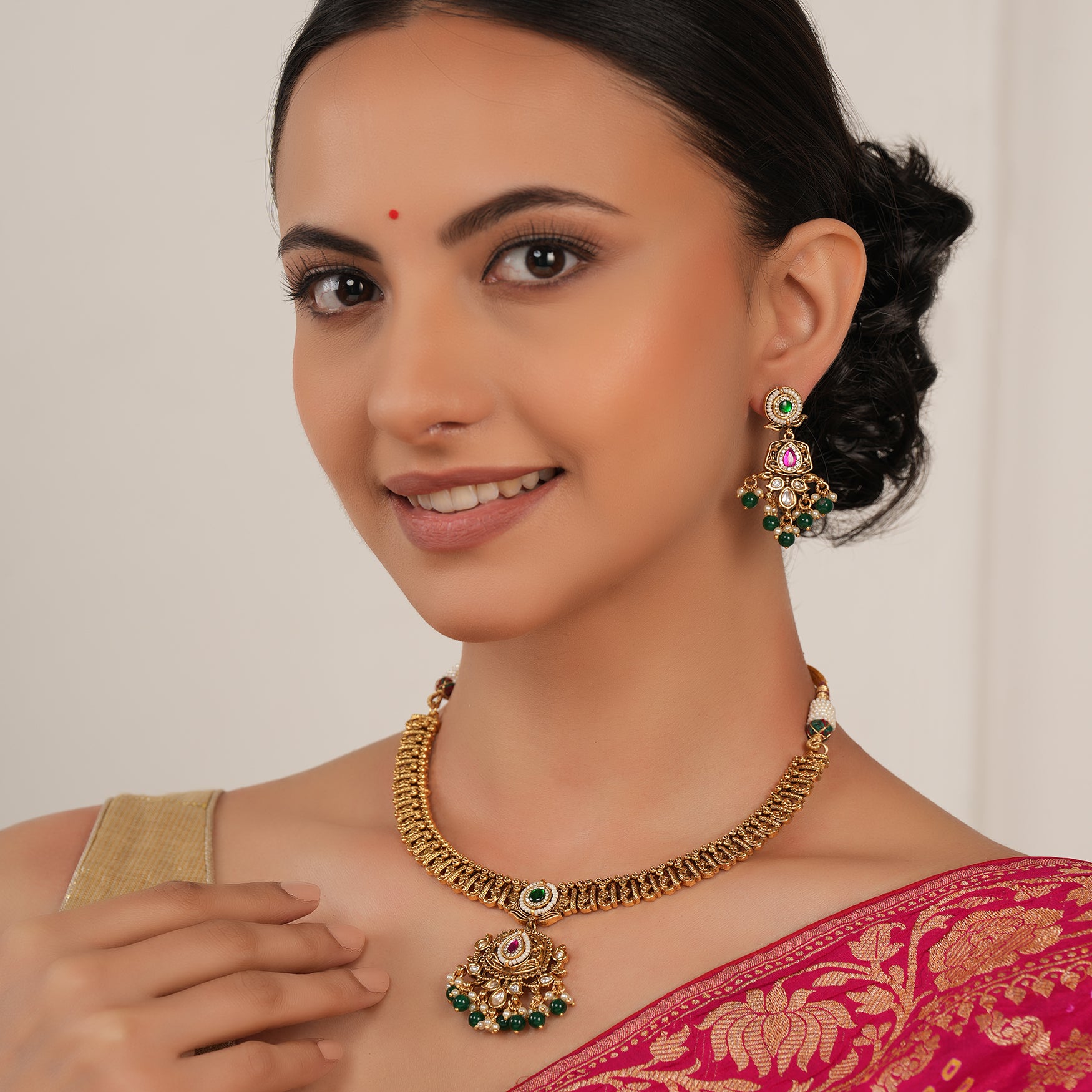 Amazing antique gold kundan stone necklace set