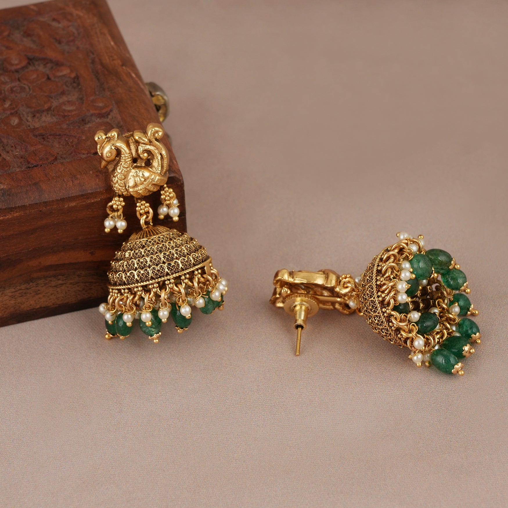 Stunning antique gold plated emerald stone necklace set for women