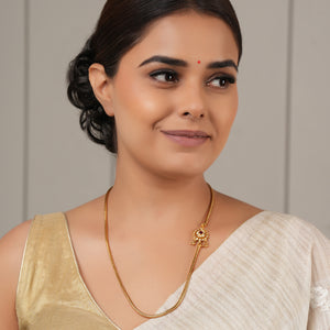 Sleek antique gold  plated side brooch chain for women