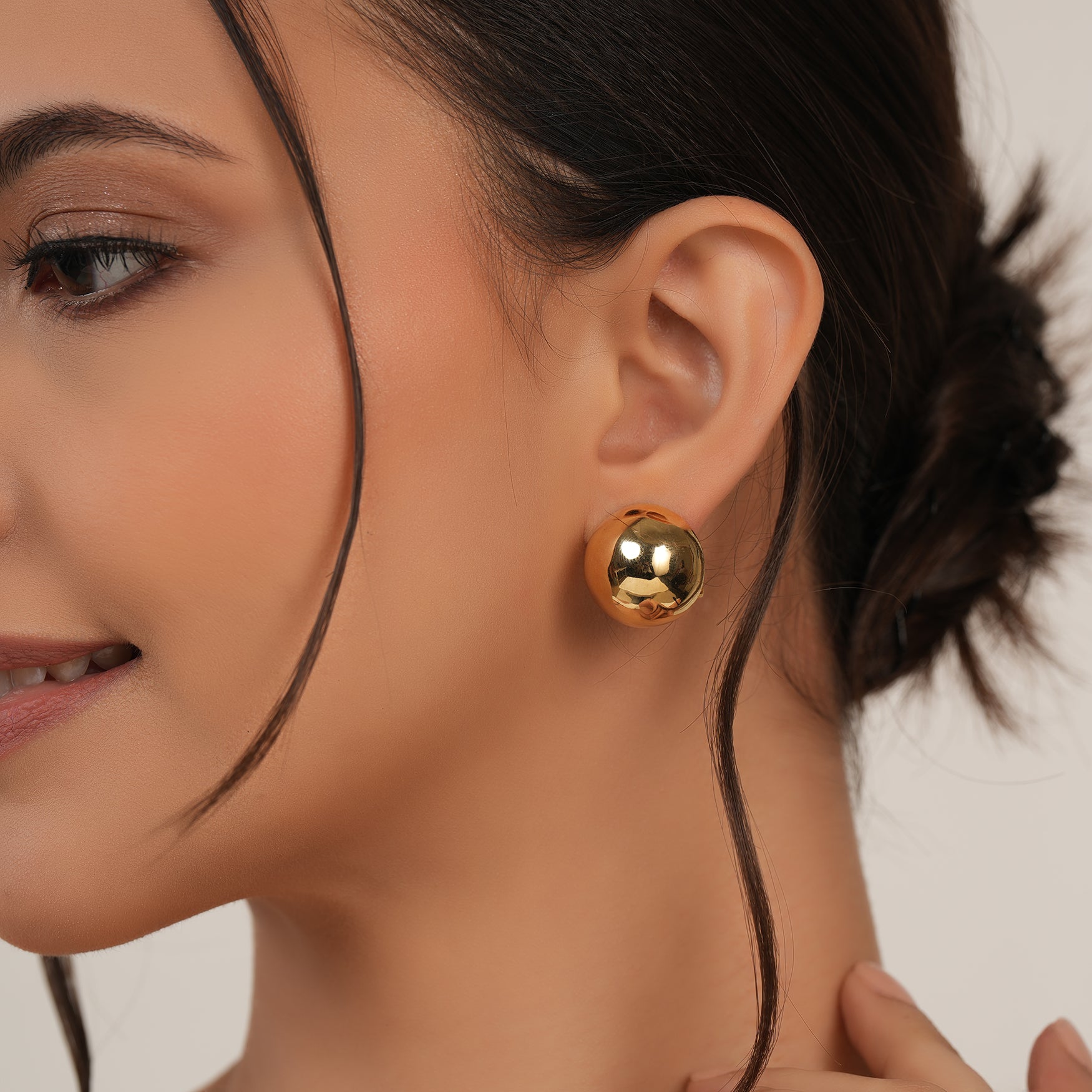 Cute gold plated demi fine stud earring for women