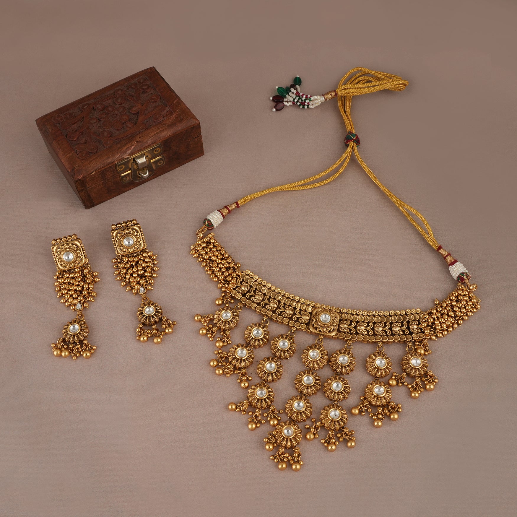 Beautiful antique gold kundan necklace set for women