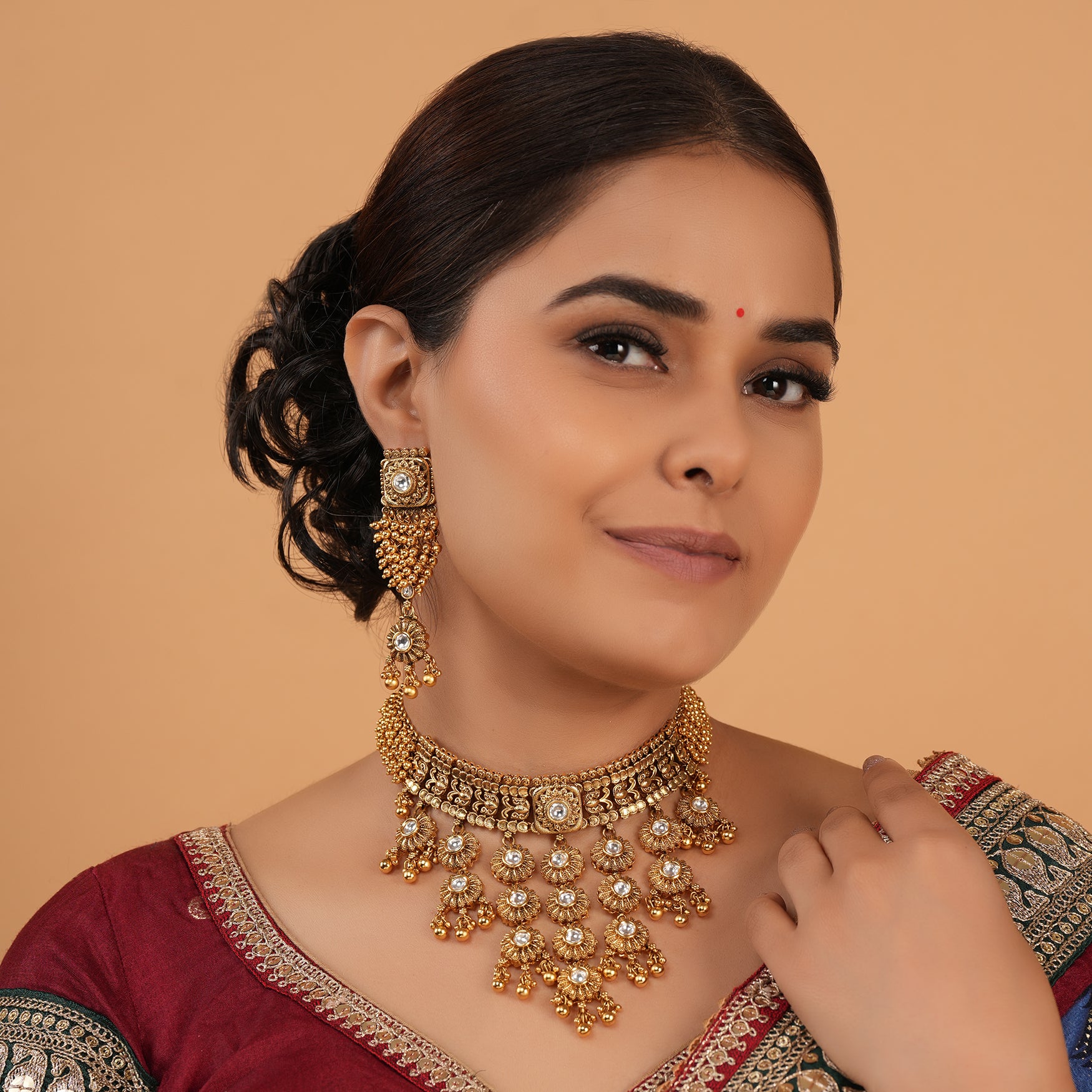 Beautiful antique gold kundan necklace set for women