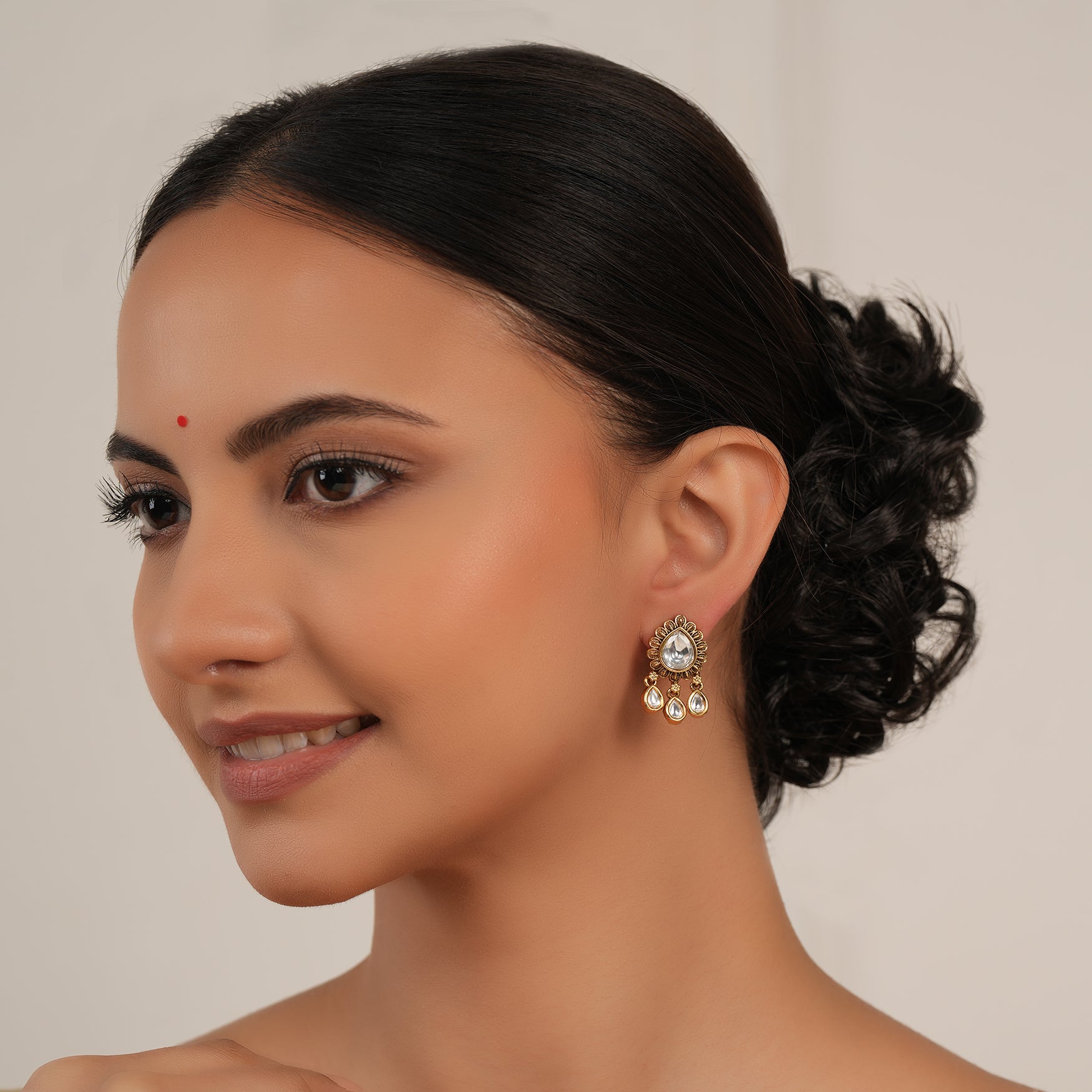 Stunning cute antique gold kundan earring for women