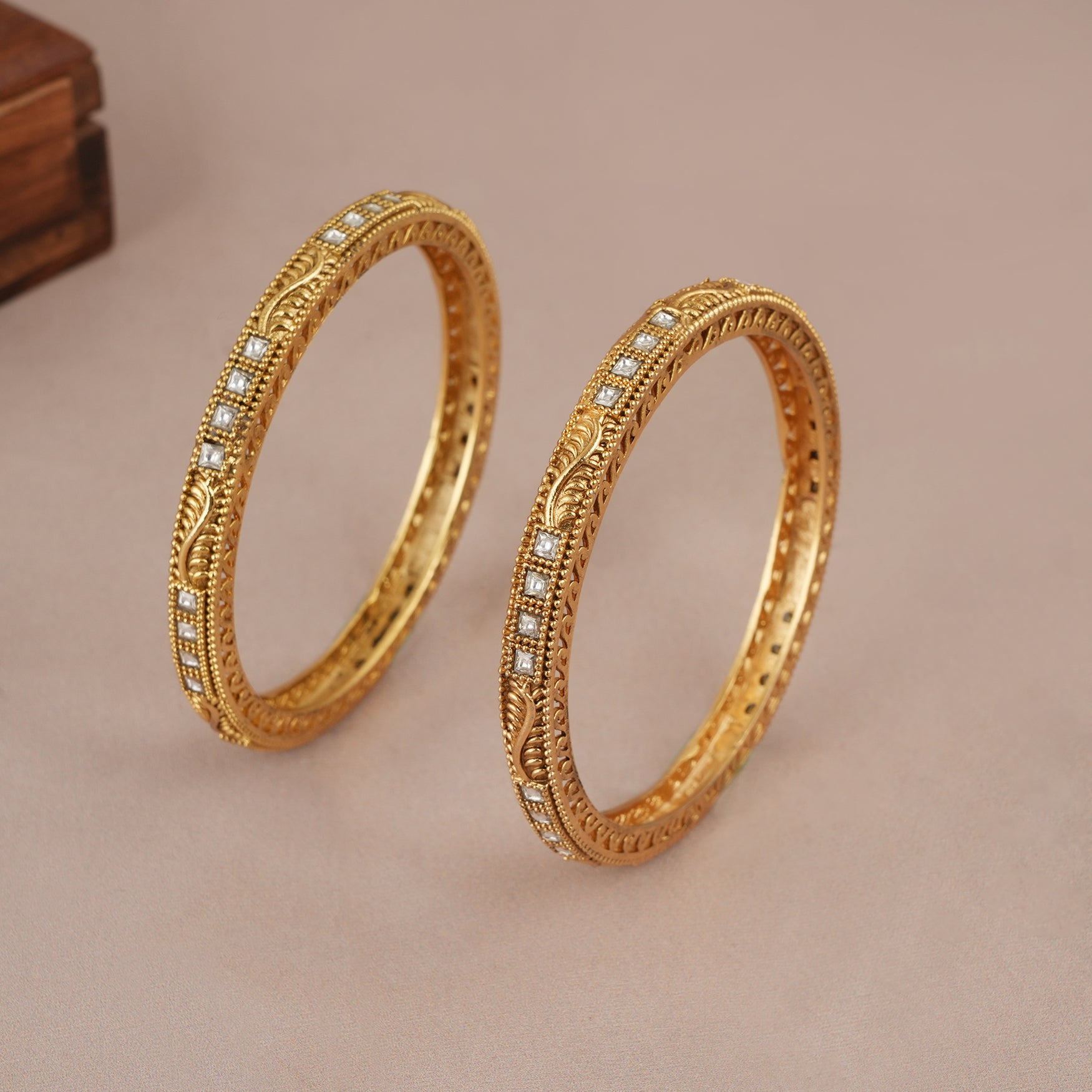 Beautiful gold plated kundan line bangle set for women