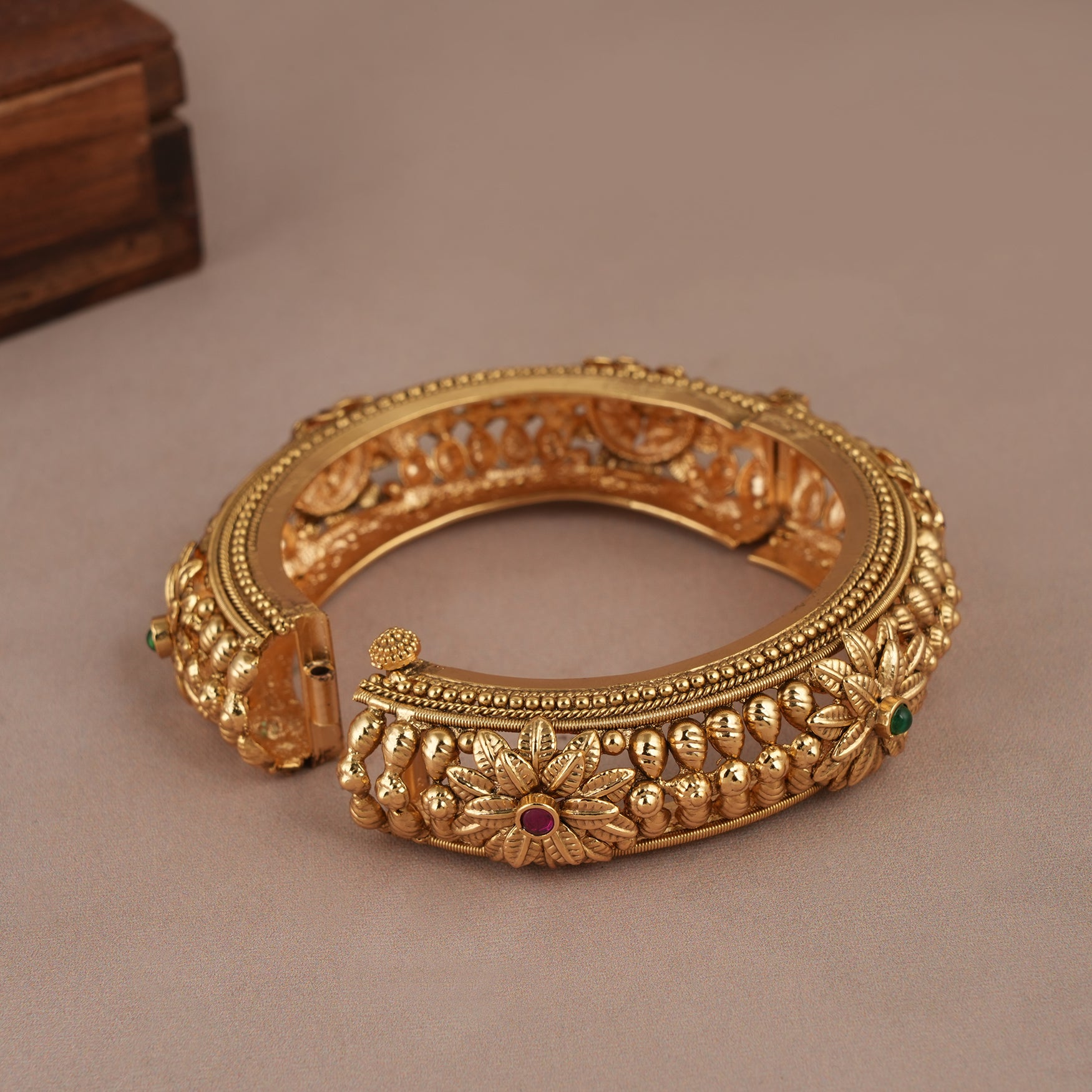 Floral antique gold stone antique kada bangle for women