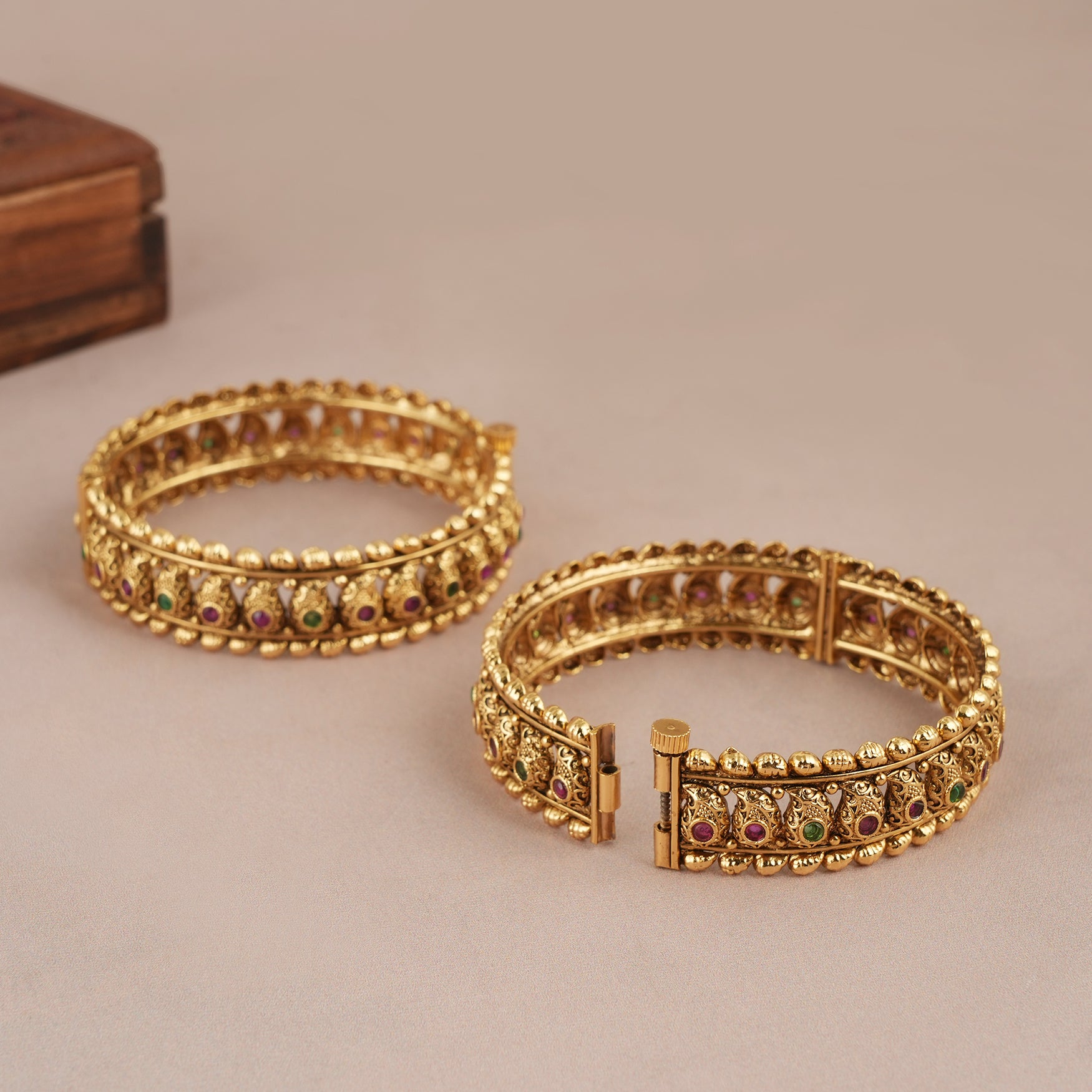 Antique gold plated paisley stone bangle set for women