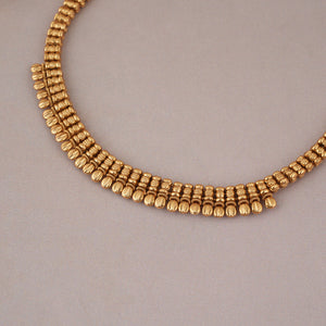 Cute plain antique gold necklace set for women