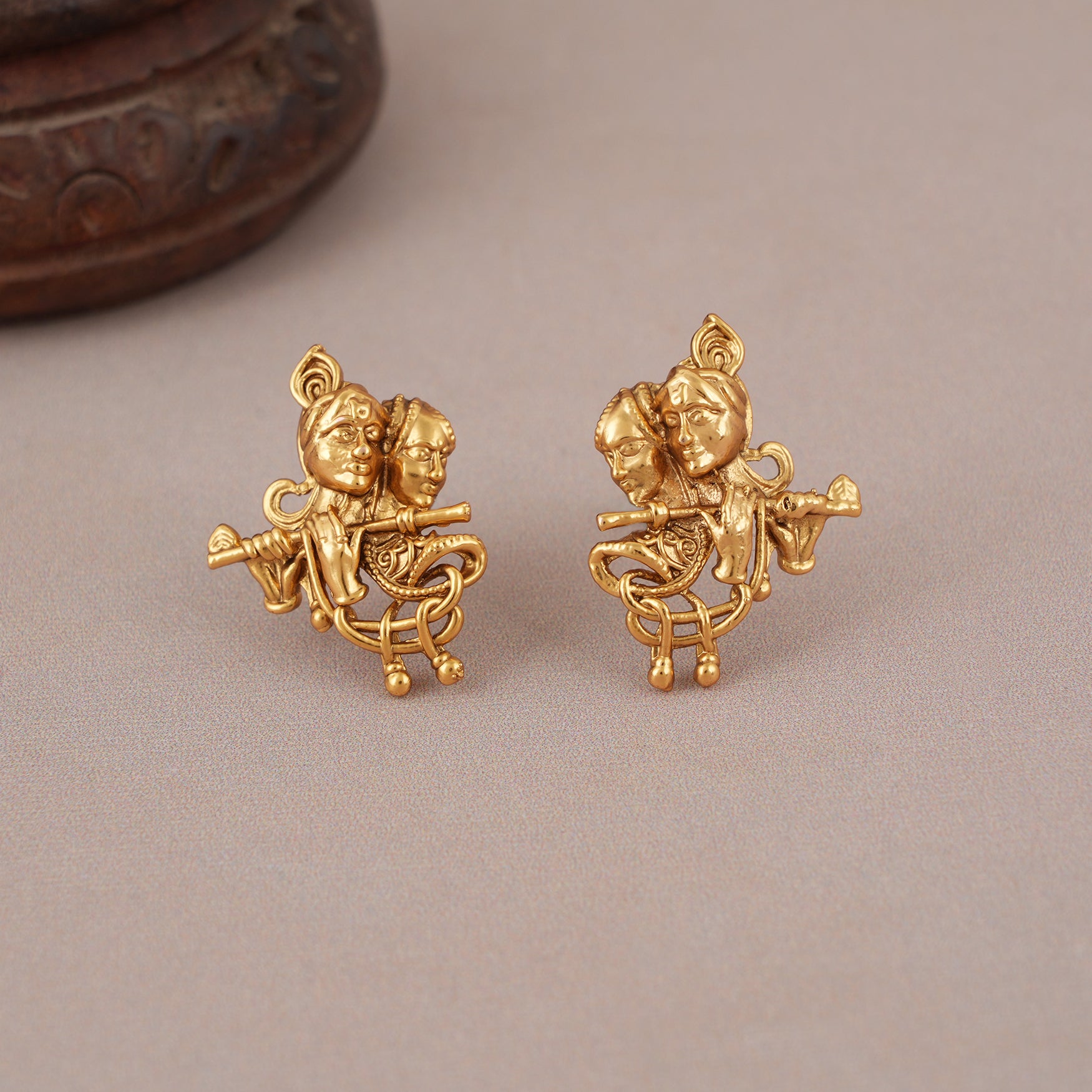 Auspicious antique gold radha krishna pendant set I Temple Jewellery
