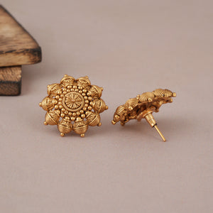 Antique gold plain stud earring