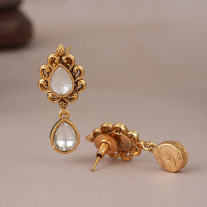 Stunning antique gold kundan earring