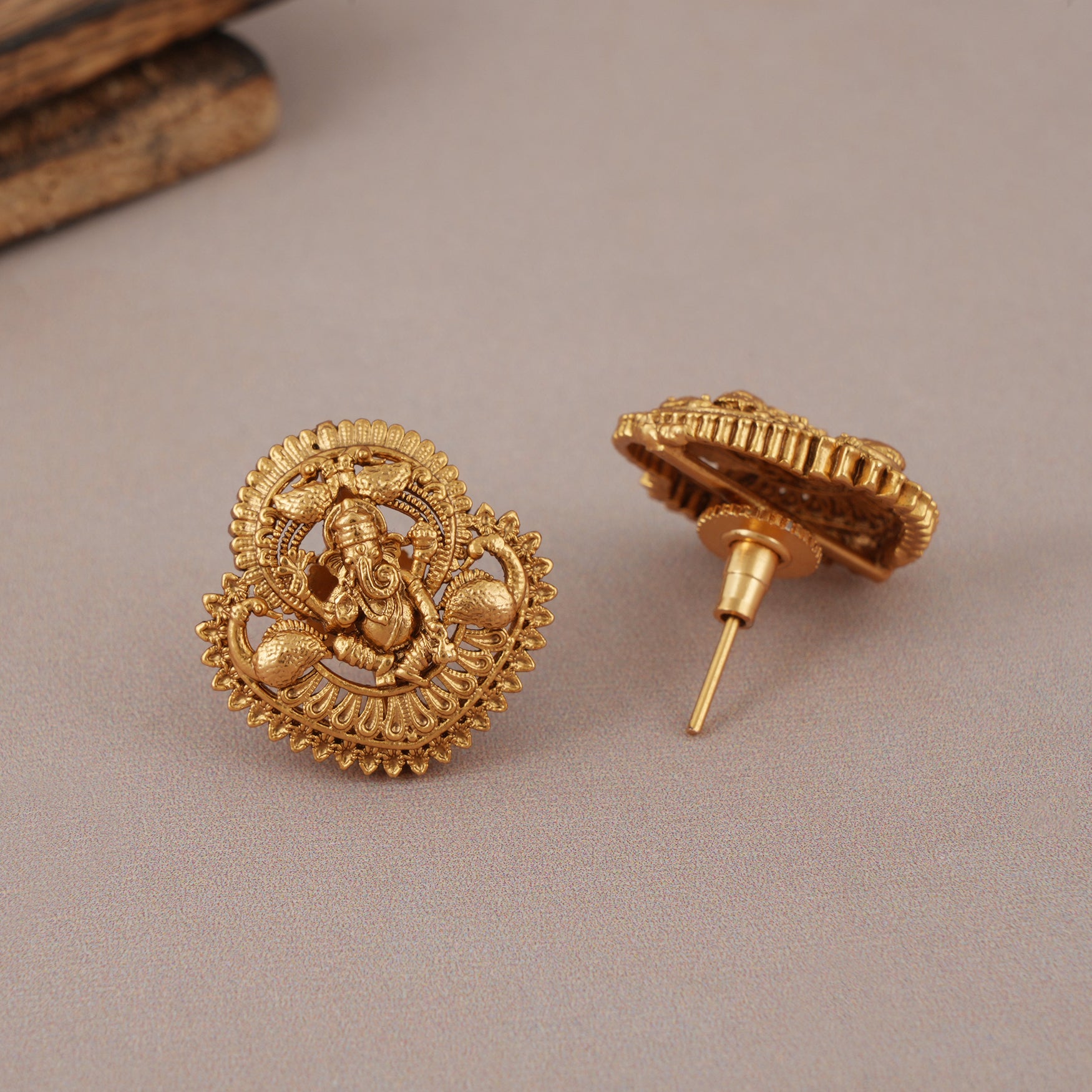Beautiful antique gold ganesh pendant set with earring I Temple jewellery