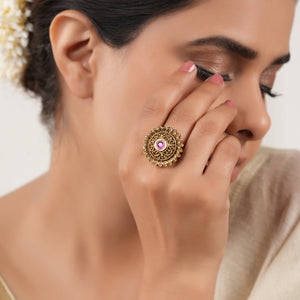 Stunning antique gold ruby stone adjustable finger ring