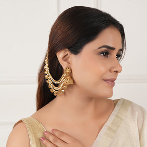 Stunning three line pearl ear chain