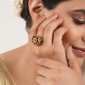 Beautiful antique gold ruby stone finger ring