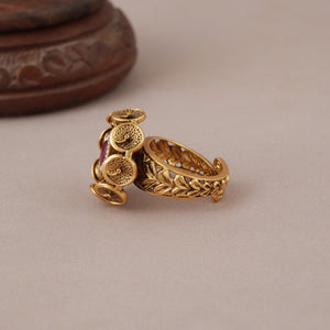 Beautiful antique gold ruby stone finger ring