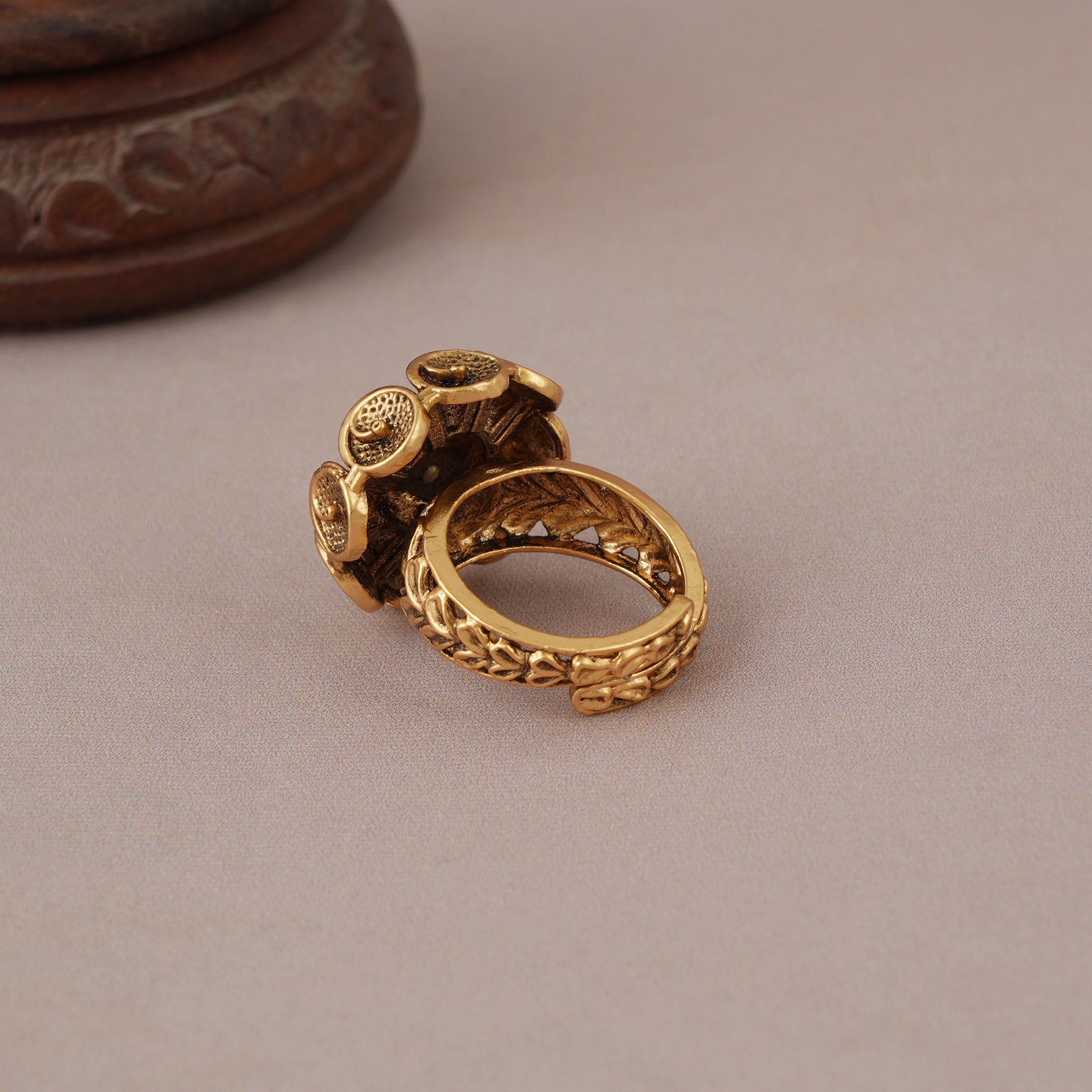 Beautiful antique gold ruby stone finger ring
