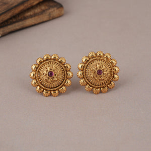 Amazing plain antique gold pendant set