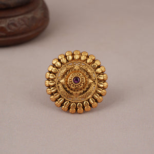 Beautiful antique gold plain floral finger ring