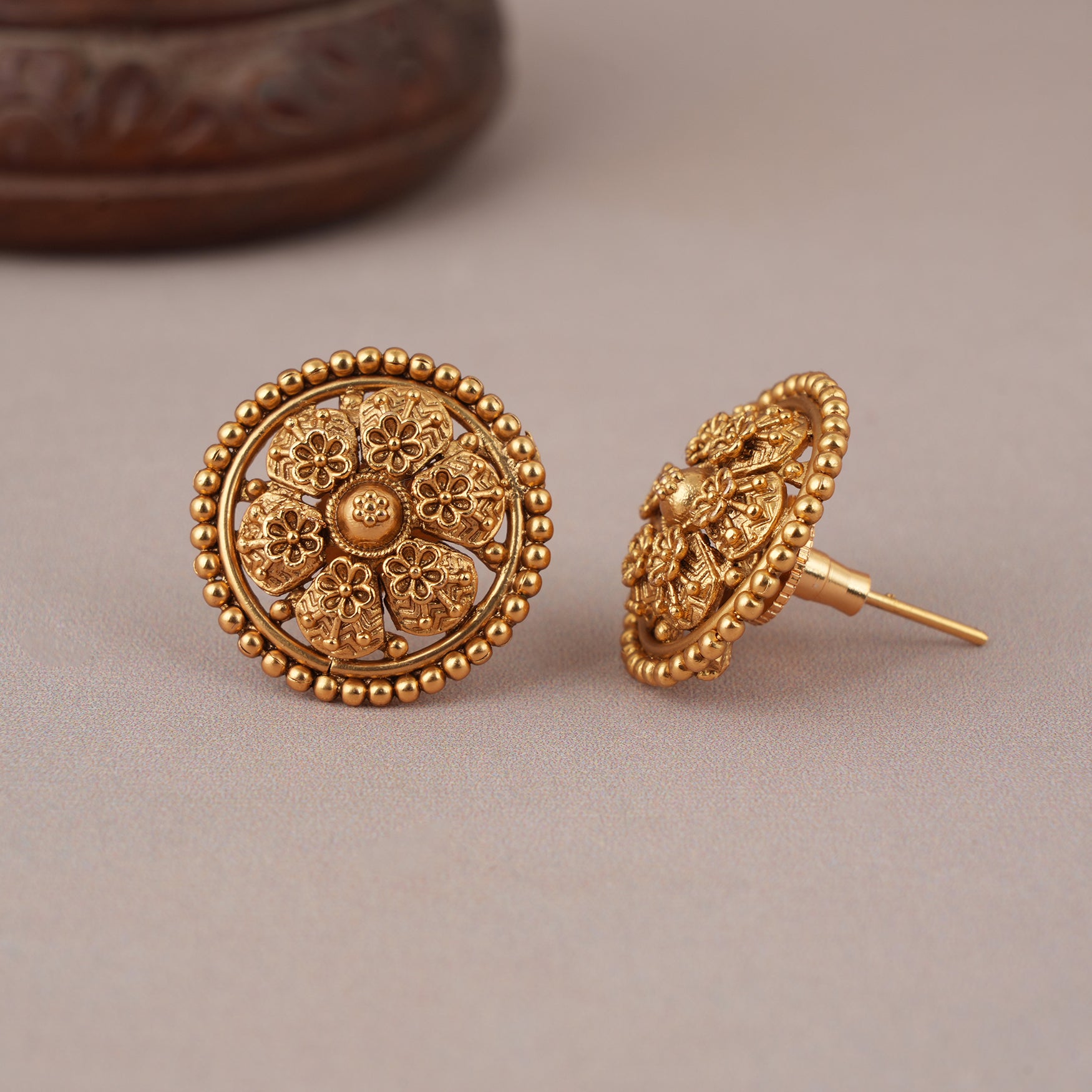 Cute antique plain gold floral stud earring
