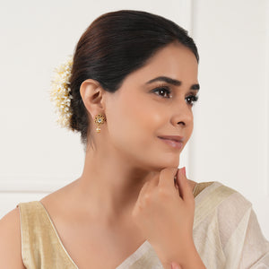 Cute kundan antique gold stud earring