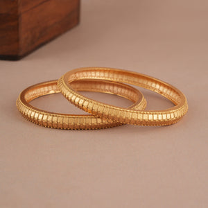 Stunning plain antique gold bangle set