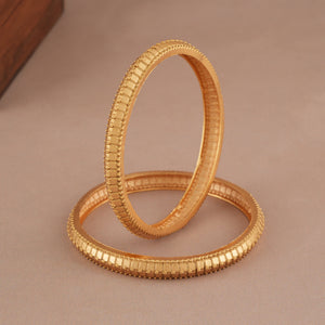 Stunning plain antique gold bangle set