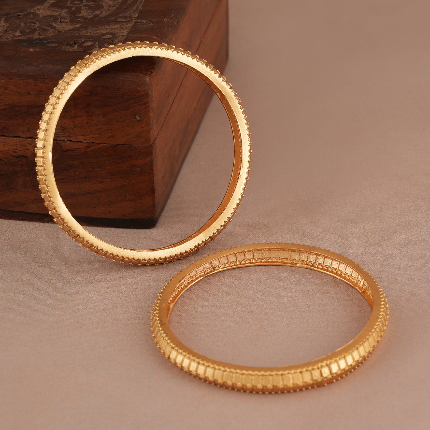 Stunning plain antique gold bangle set