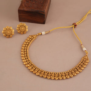 Beautiful antique gold plain necklace set