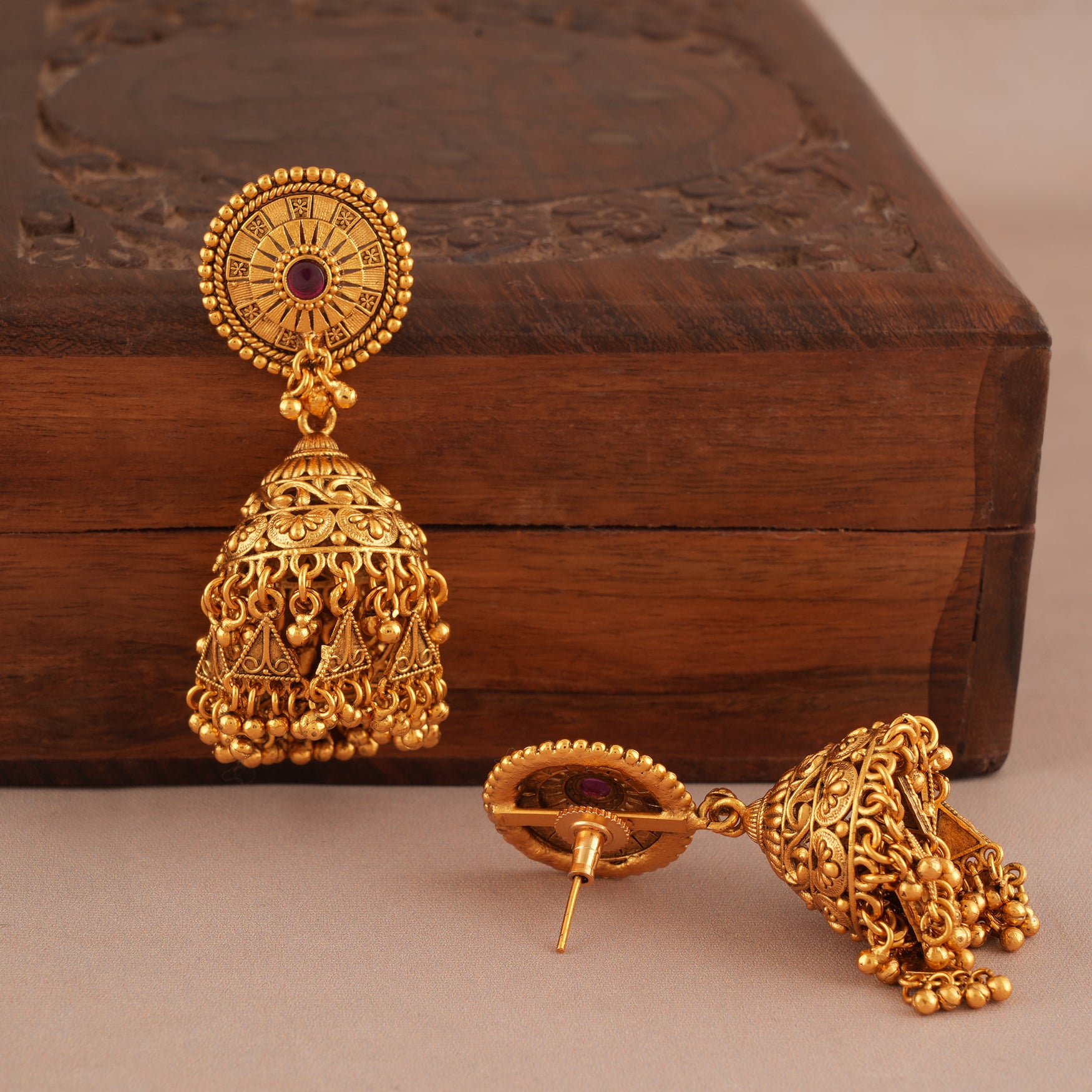 Amazing antique gold choker set