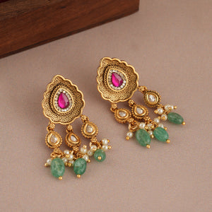 Amazing antique gold stone earring