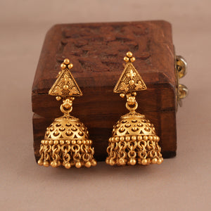 Stunning plain antique gold choker set with jhumka earring