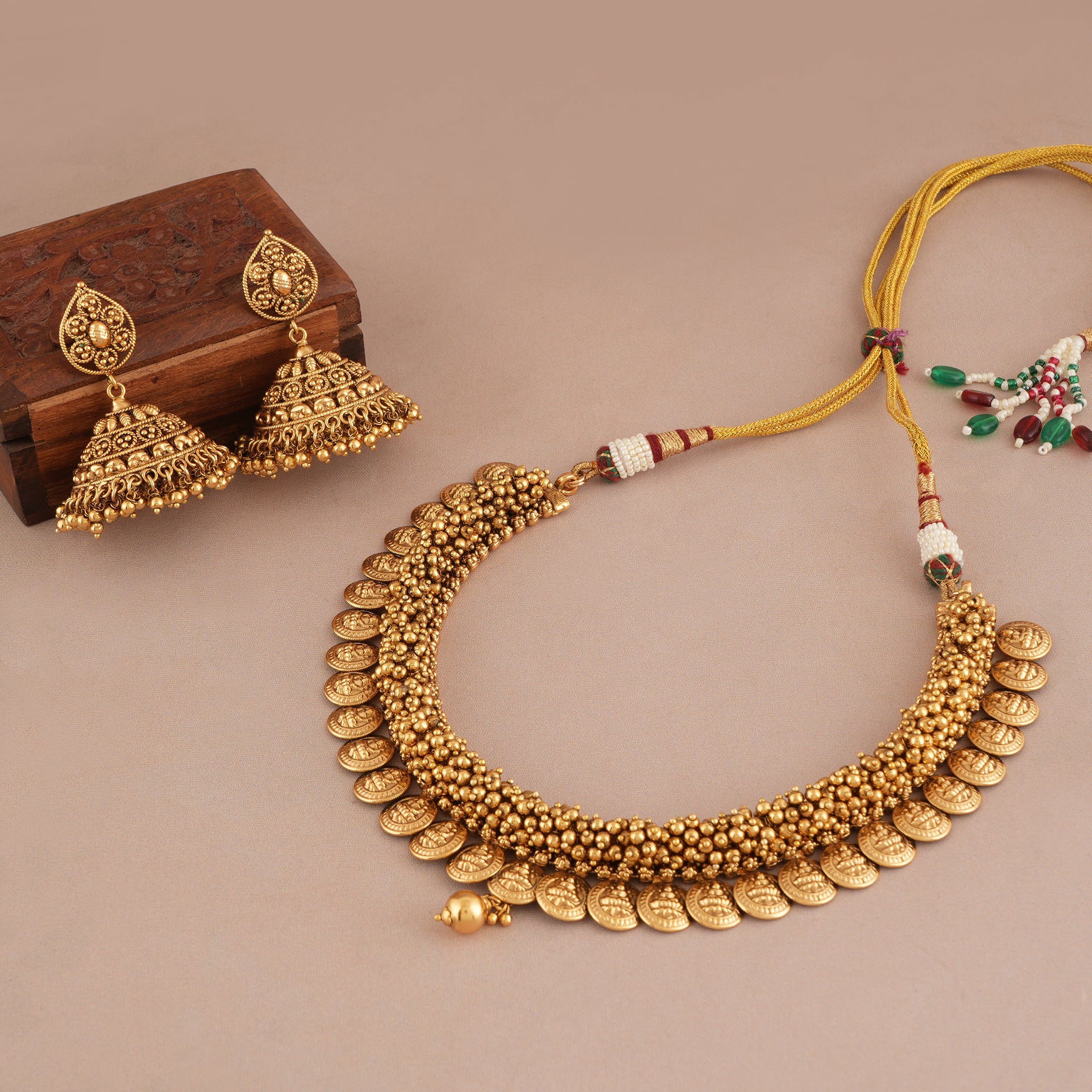 Beautiful antique gold ma lakshmi necklace set I Temple Jewellery