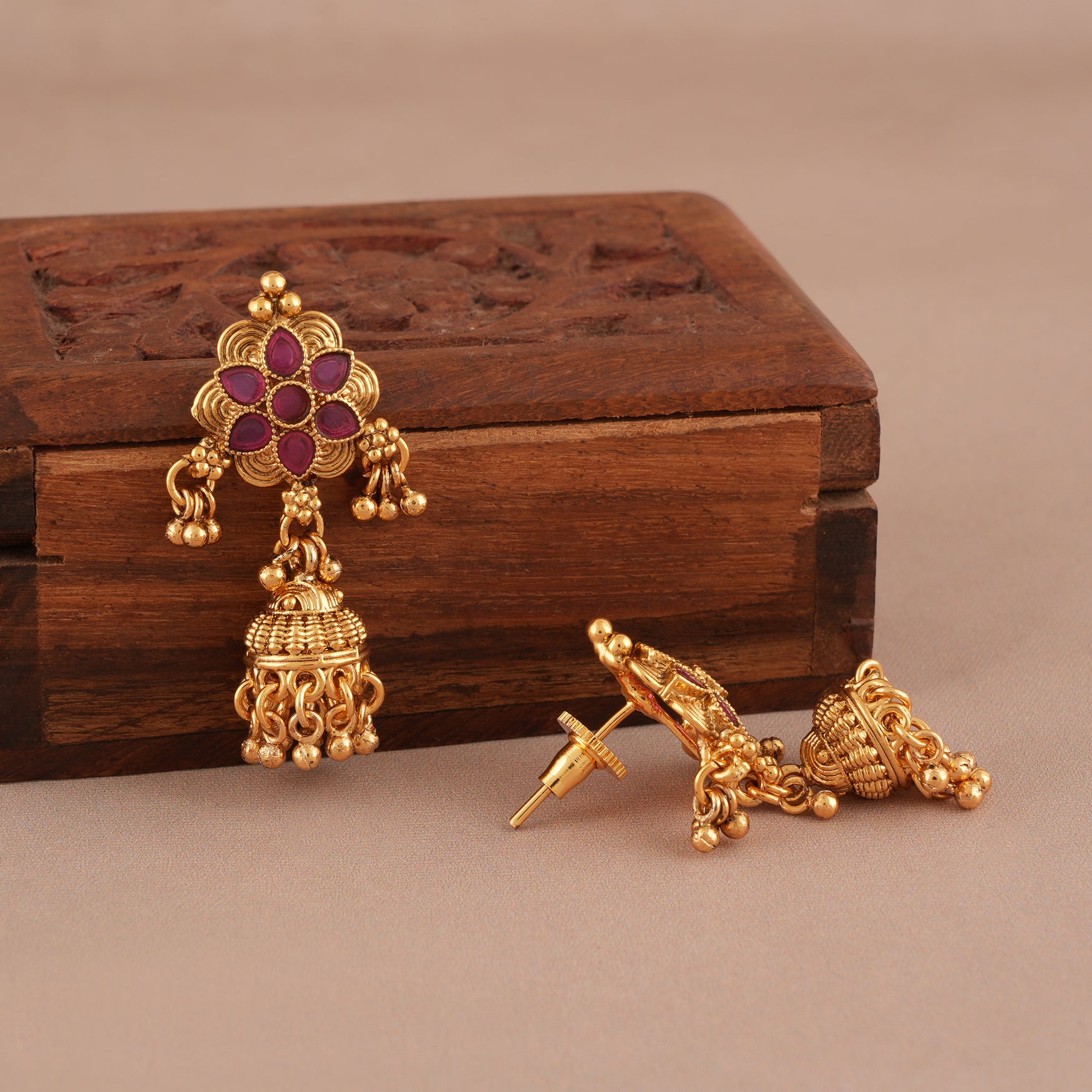Antique gold ruby choker necklace set