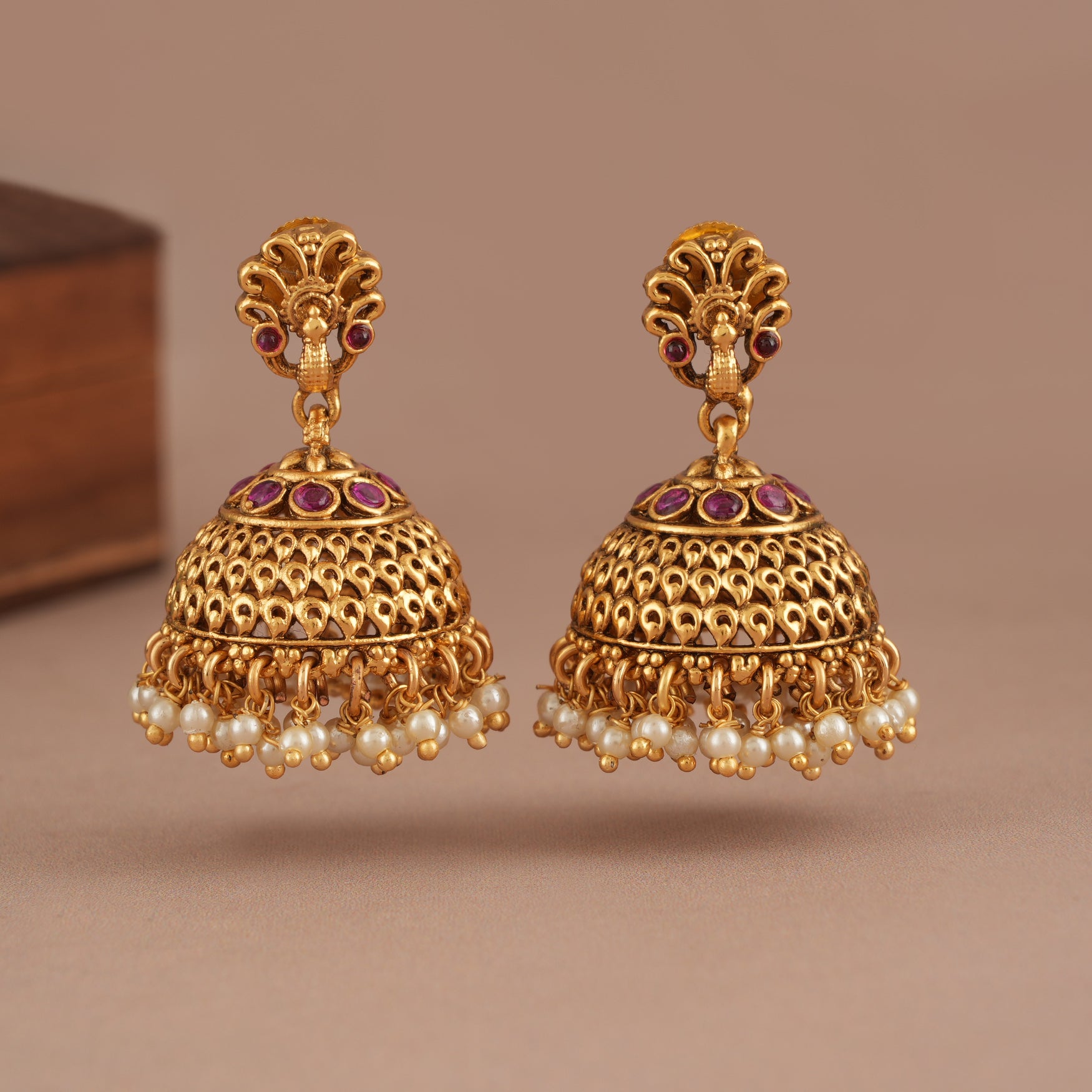 Long antique gold ma lakshmi pearl necklace set I Temple Jewellery