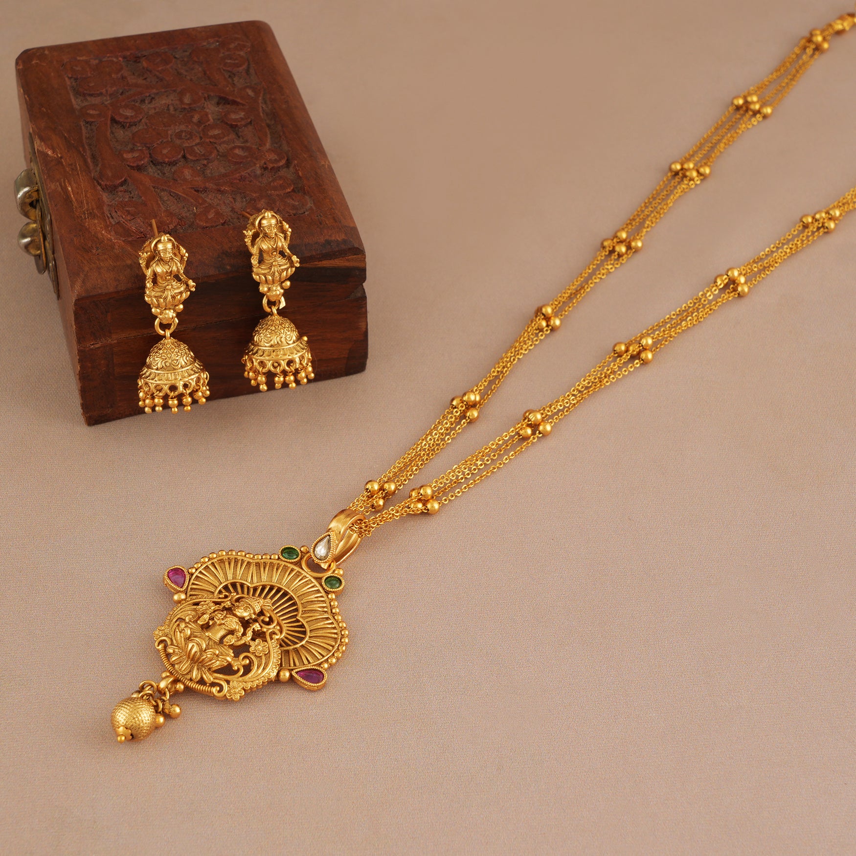 Beautiful gold plated ma lakshmi pendant set I Temple jewellery