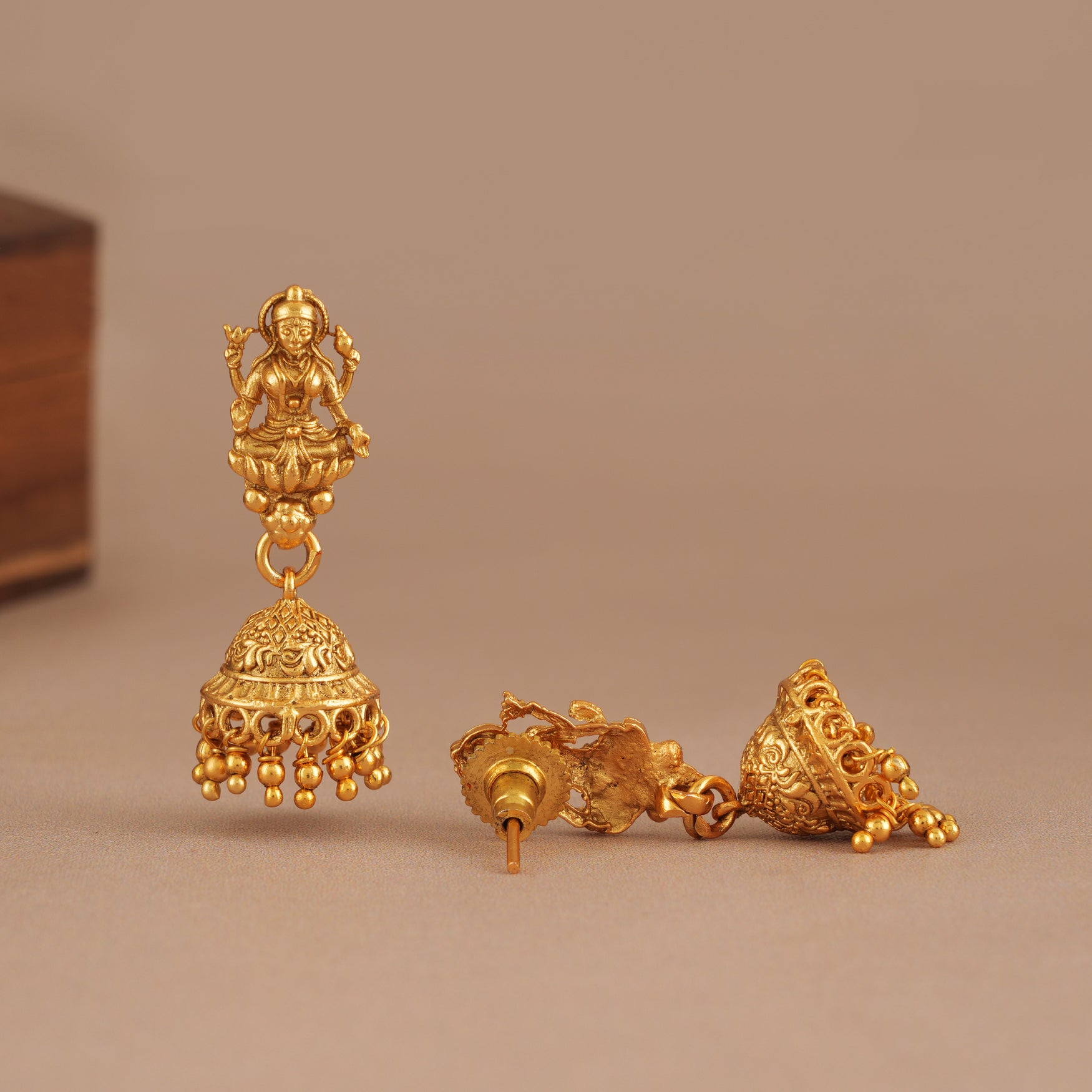 Beautiful gold plated ma lakshmi pendant set I Temple jewellery