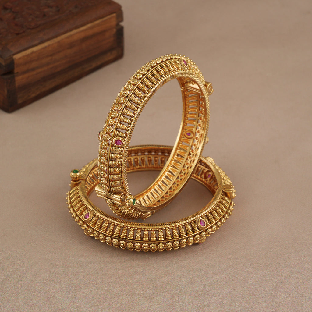 Stunning high gold plated bangle set